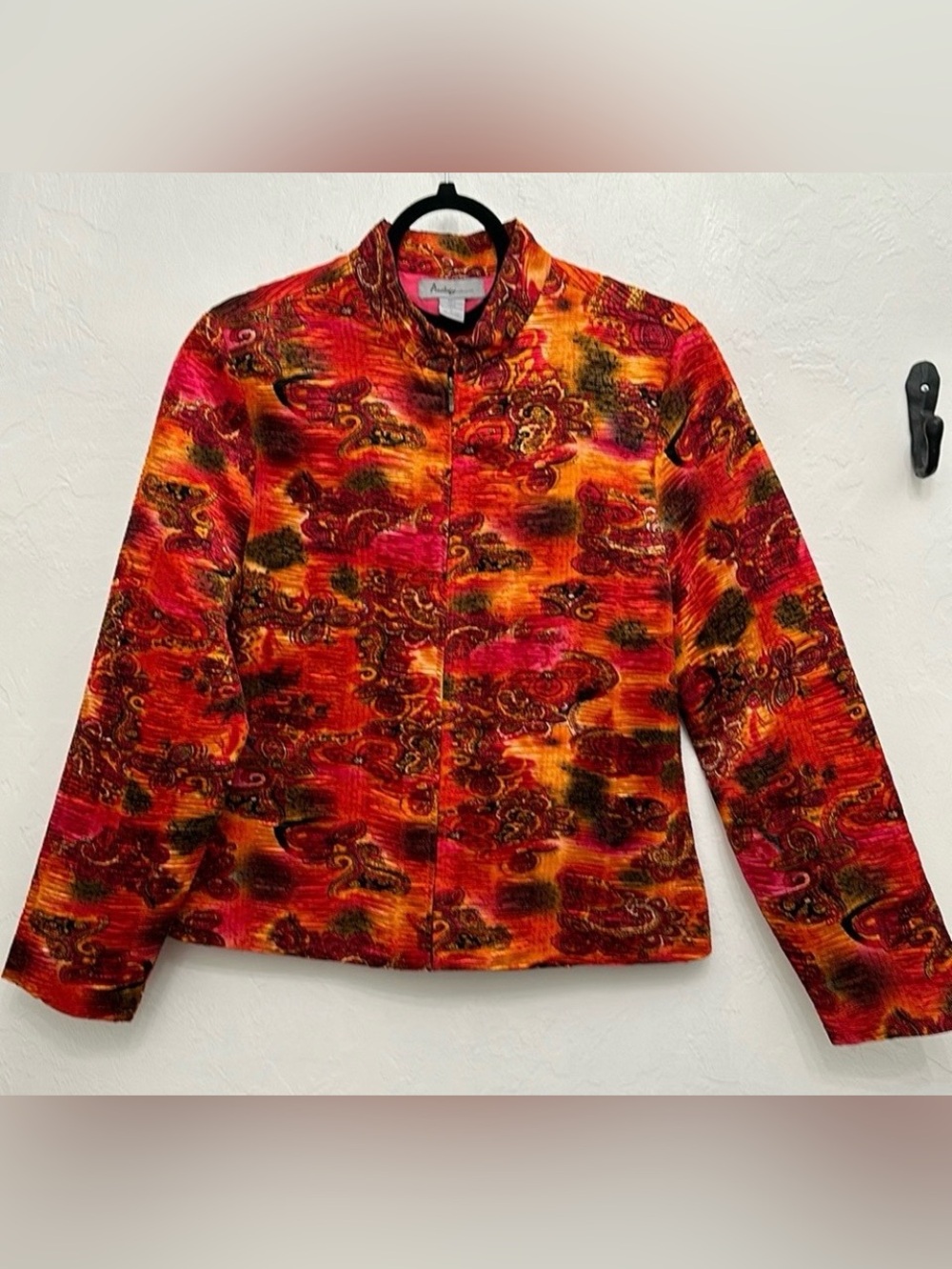 Analogy…. Mandarin Collar Fully Lined Front Zip Beautiful Red Print Jacket